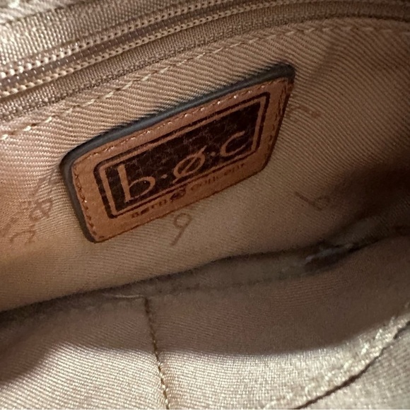 NWOT Born by boc Wallet/Wristlet Born Concept - Picture 2 of 5